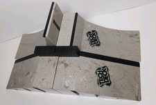 Tech Deck Fingerboard Concrete Kicker Ramp Pyramid Ledge Park Piece Toy Skate