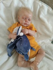 bébé reborn endormi Léo