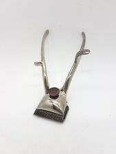 Ancienne tondeuse manuelle