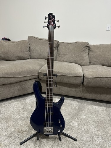 Cort action bass string - v, 5-string