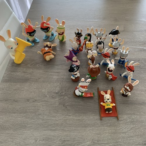 Lot figurines 24 lapins - de,