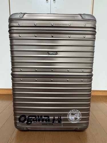 Rimowa classic flight case - rimowa,