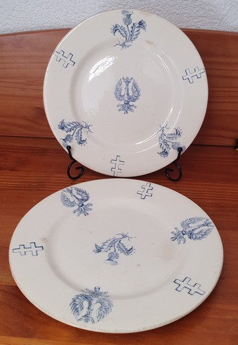 Assiettes anciennes terre - , de