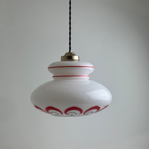 Ancienne suspension opaline - en,