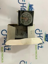 NEW CROUZET TMR48X TIMER TIME DELAY RELAY 88.886.16 0.02 SEC-300H FREE SHIPPING