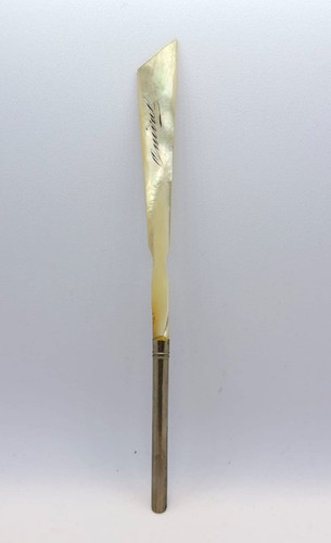 Ancien porte plume ouvre - /,