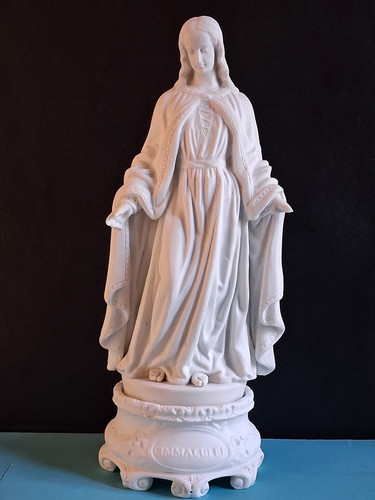 Ancienne statue religieuse - ancienne, en