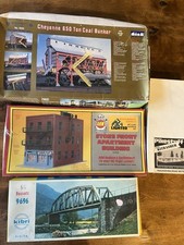 HO MODEL TRAIN KITS RAILROAD MOTEL CHEYENNE 650 Coal Bunker AHM KIBRI 9696 Bridg