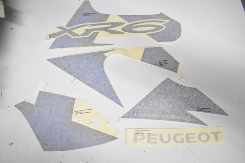 Jeu décors gauche peugeot - de,