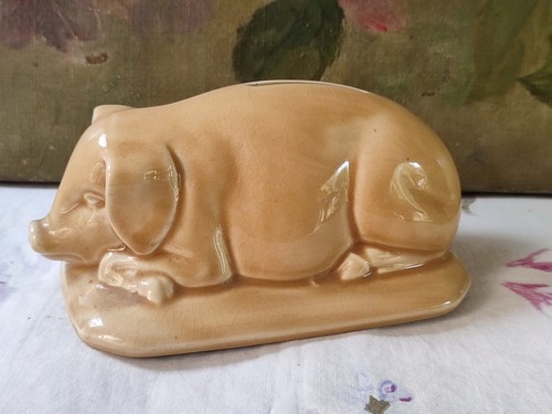 Ancien cochon couché - cochon,