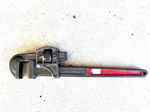 Old tool outil - old,