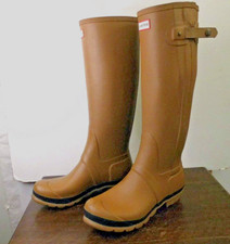 TRES BELLE PAIRE DE BOTTES PLUIE    FEMME  HUNTER A ZIP    40/41