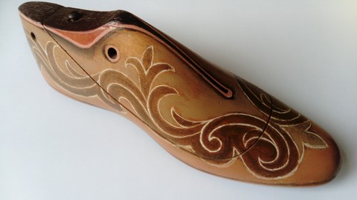 Forme chaussure peinte à - forme,