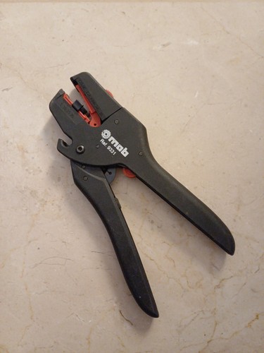 Pince denuder automatique - a,