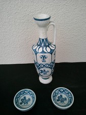 CRUCHE ET 2 BOLS COUPELLES