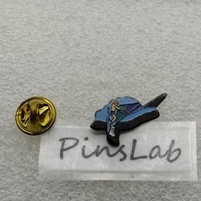 Pin's-BATEAU-PLANCHE A VOILE--Voile-P4F3