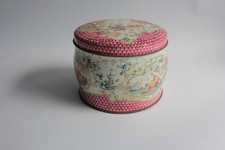 Huntley & Palmers Seaside Sheet Metal Cookie Box (64687)