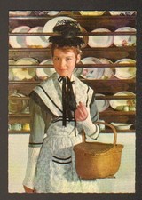 MACON (71) MACONNAISE & DRESSER with FAIENCES DISHES