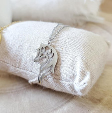 Collier joli cheval acier inoxydable argent cadeau femme et fille
