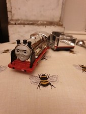 Merlin l'invisible et tendre train Trackmaster motorisé Thomas et ses amis