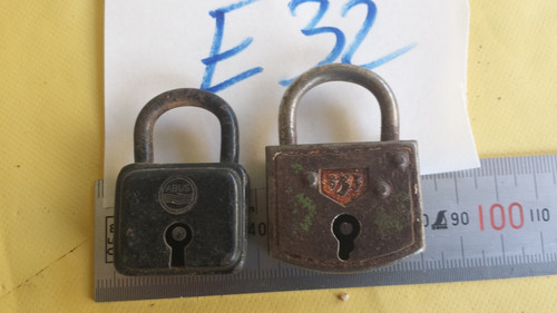 E32 anciens petits cadenas - e32/,