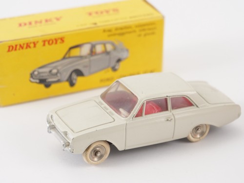 Dinky toys 559 ford - f, n°