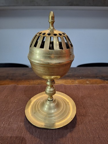 Ancien brûle parfum - ,