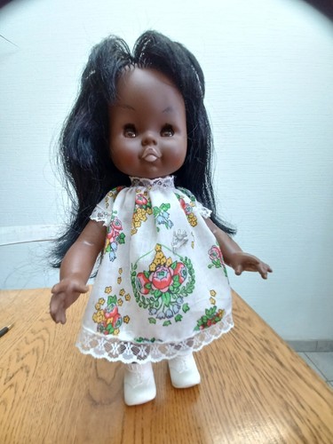 Poupée gégé 33cm samia - poupée,