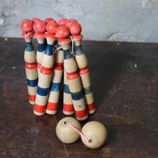 Ancien jeu de quille bois avec