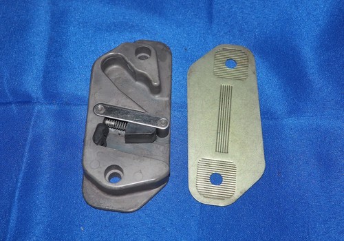 Loquet porte gauche oem - loquet,
