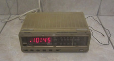 Philips D3202 Electronic Clock