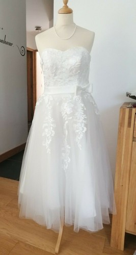 Robe mariée neuve - neuve, courte