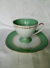 Jolie tasse et sous tasse en