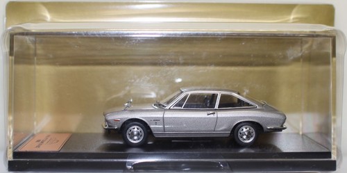 Famous car premium isuzu - 1/43,