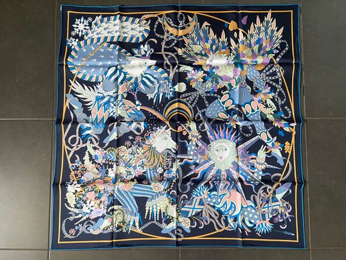 Foulard carré hermès - carré, soie