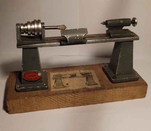 Tour miniature ancien le - ancien,