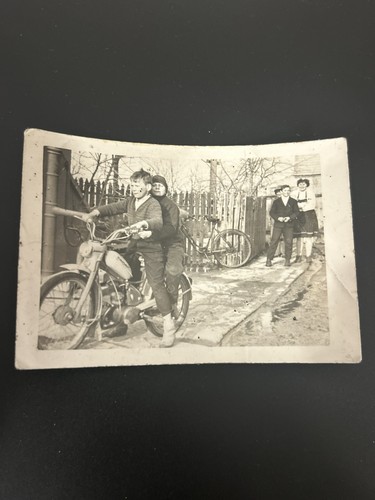 Photo moto ancienne - photo,