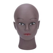 Femelle mannequin têtes de