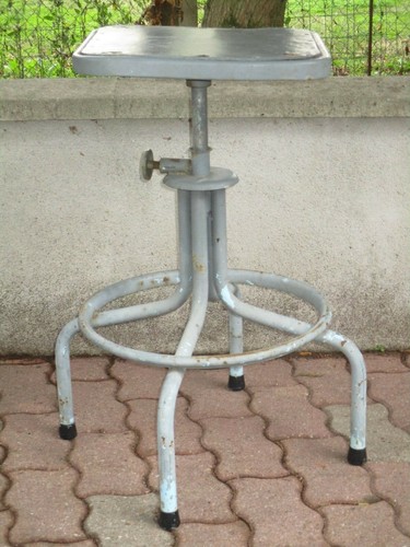 Tabouret métal ancien - en,