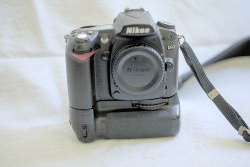 Nikon d90 avec poignée - d90,