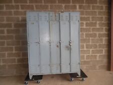 ARMOIRE METALLIQUE ANCIENNE