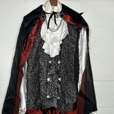 Mens Vampire Costume Spirit Halloween w/ Medallion Adult Size Large Cape