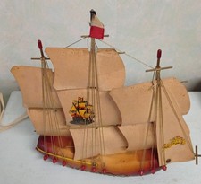 Bateau de décoration avec