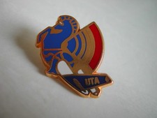 Pin's - Aviation - UTA and shrimp from Air France