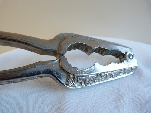 Ancien casse noix noisette