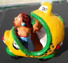 SOUVENIR DE CUBA TUK TUK DE VARADERO ART POPULAIRE CUBAIN EN TERRE CUITE PEINTE