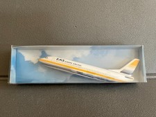 Avion miniature Ligne EAS