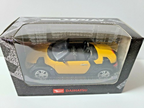 Voiture miniature daihatsu - voiture,