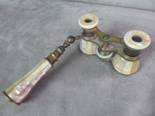 PAIR OF ANTIQUE THEATRE BINOCULARS, mother of pearl.