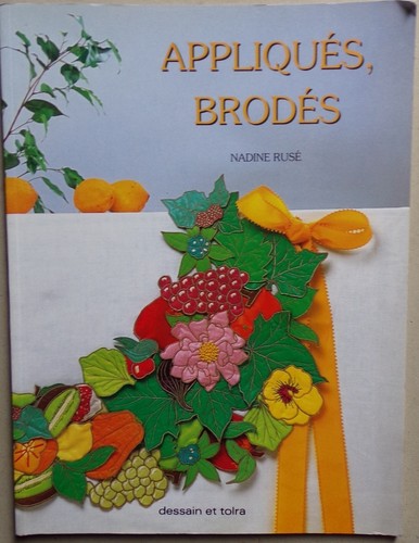 Livre appliqués brodés - §,